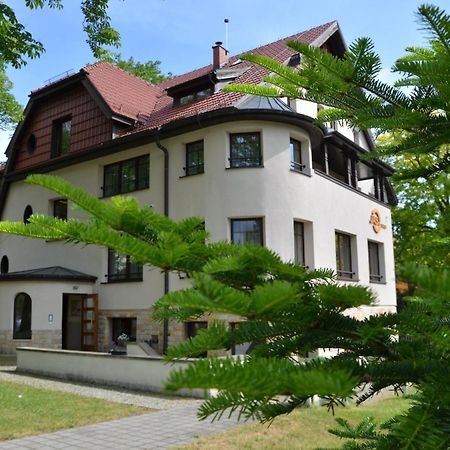 Jasny Dwor Hotel Polanica-Zdrój Buitenkant foto