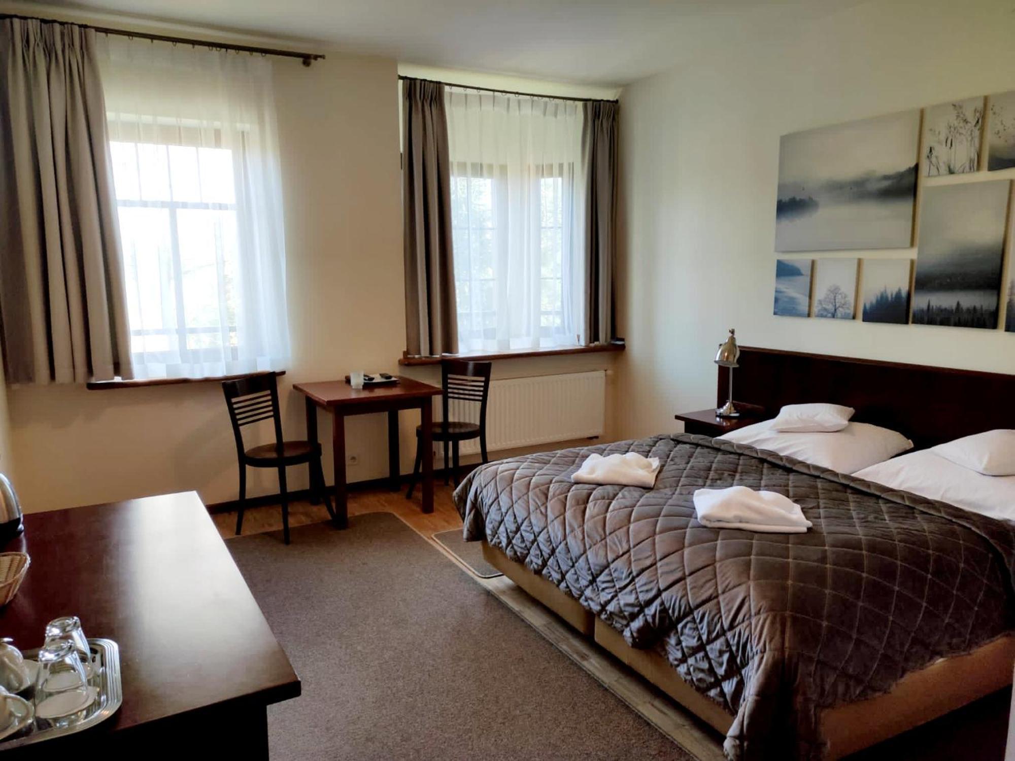 Jasny Dwor Hotel Polanica-Zdrój Buitenkant foto