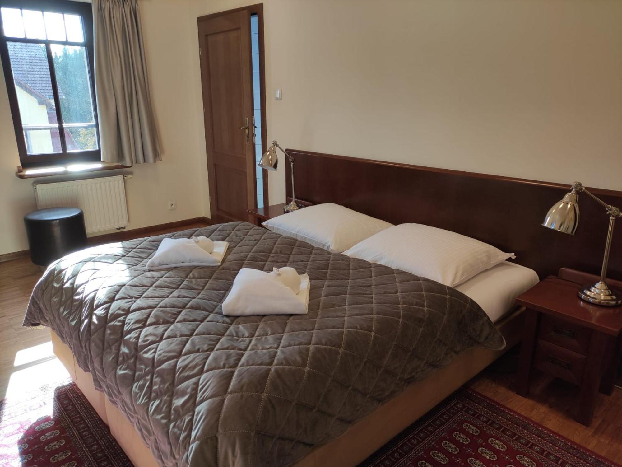 Jasny Dwor Hotel Polanica-Zdrój Buitenkant foto