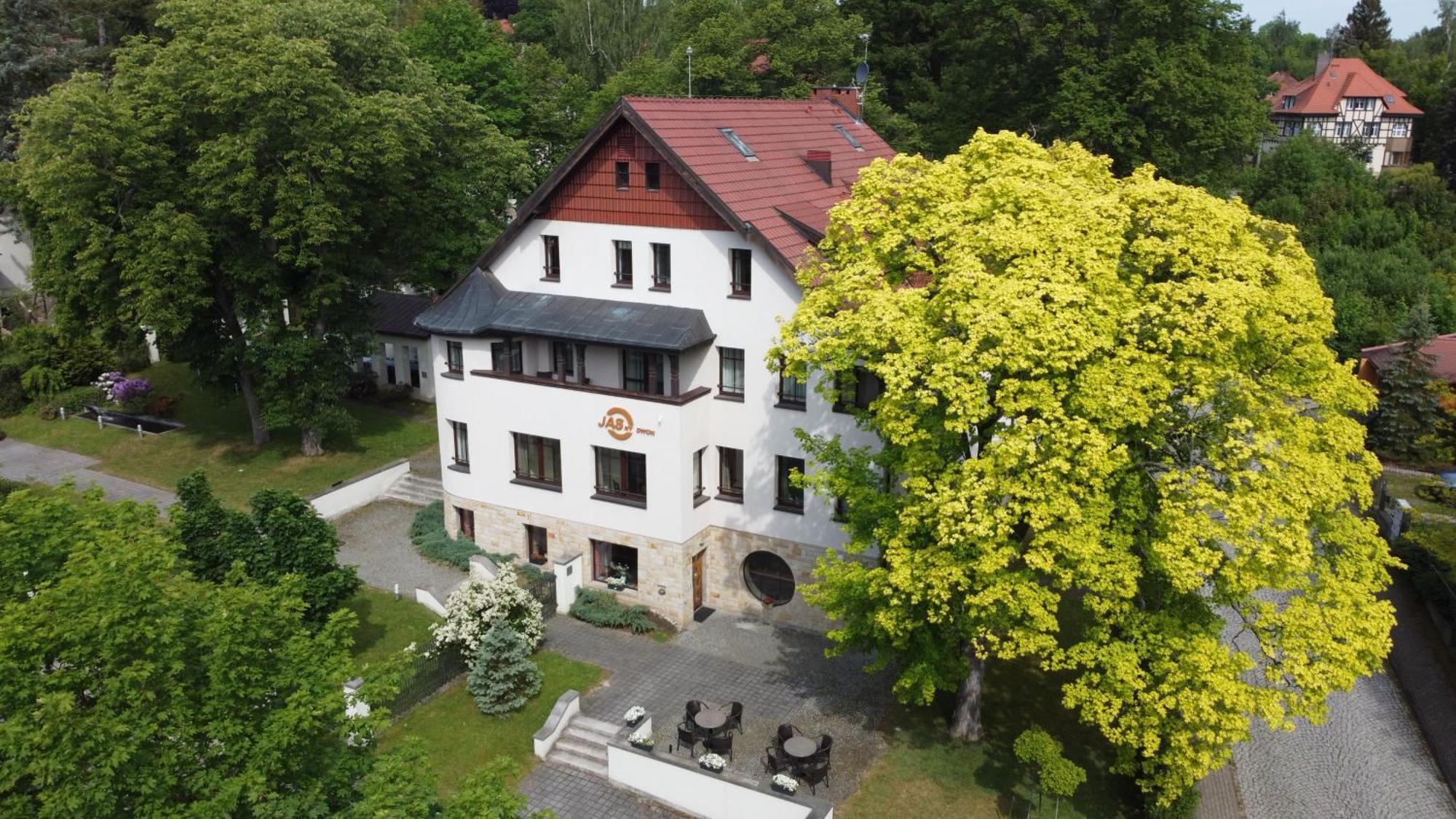 Jasny Dwor Hotel Polanica-Zdrój Buitenkant foto