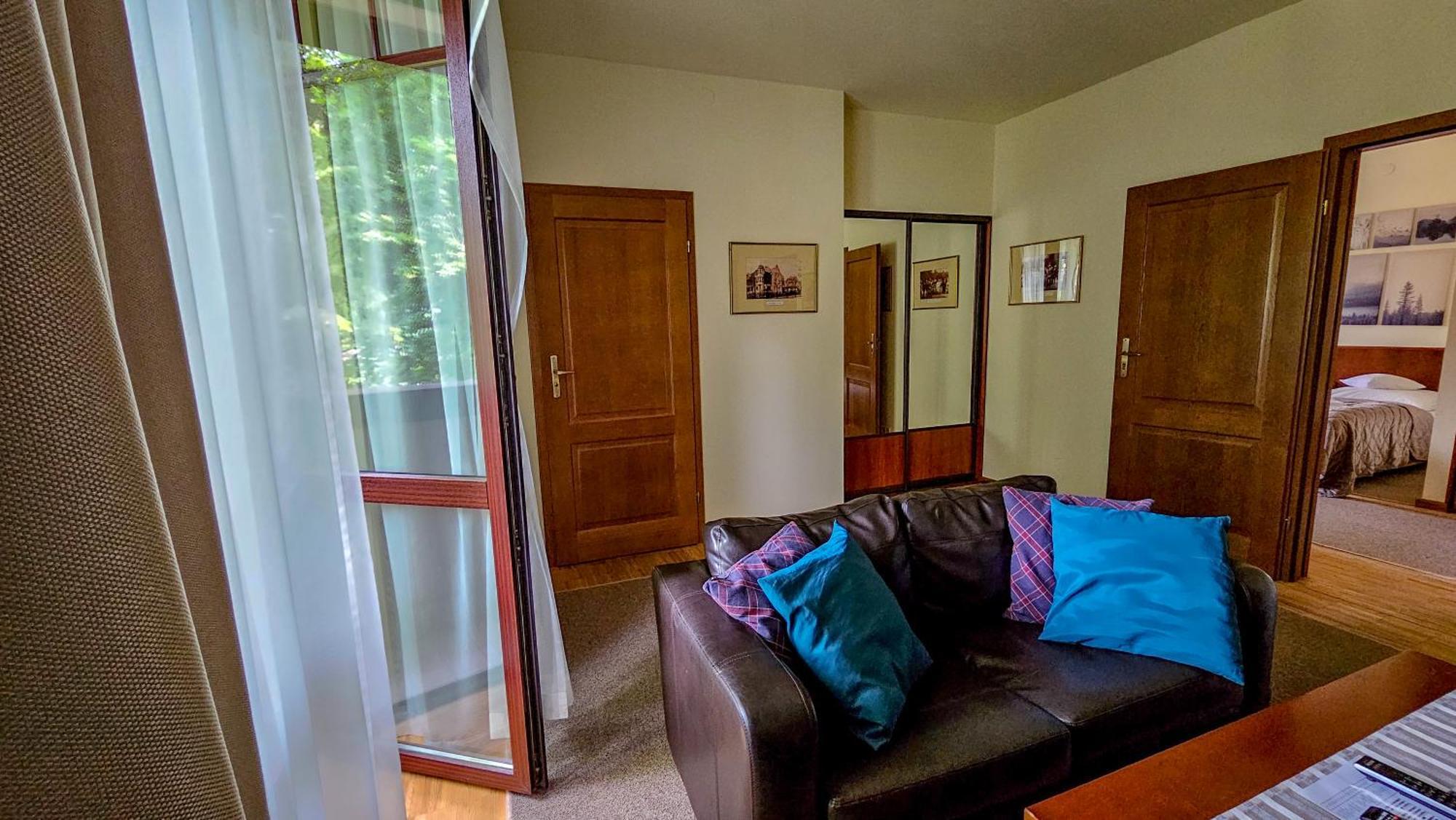 Jasny Dwor Hotel Polanica-Zdrój Buitenkant foto