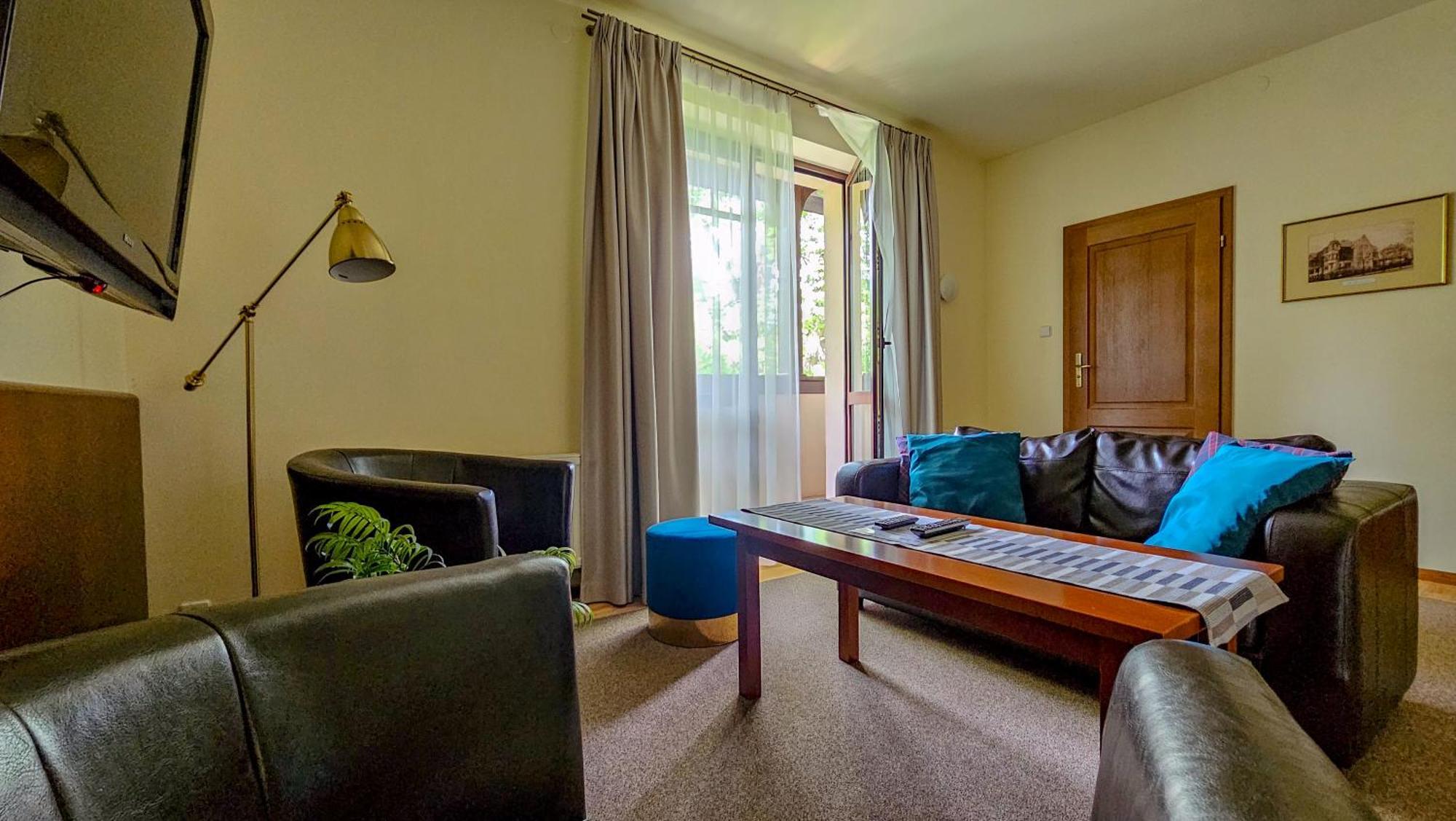 Jasny Dwor Hotel Polanica-Zdrój Buitenkant foto