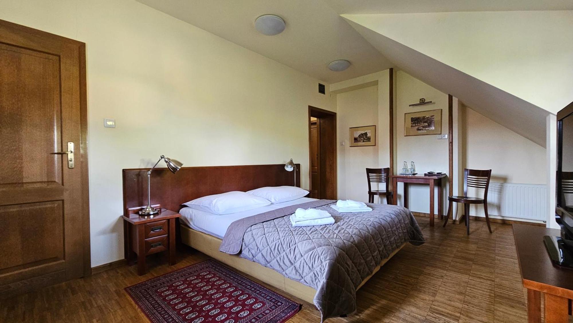 Jasny Dwor Hotel Polanica-Zdrój Buitenkant foto